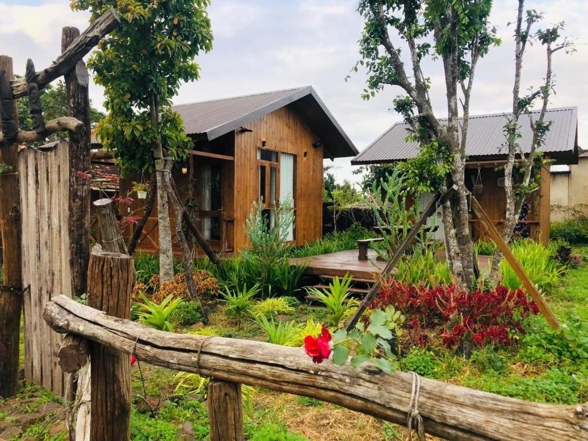 Dugiang Homestay Buôn Ma Thuột Esterno foto