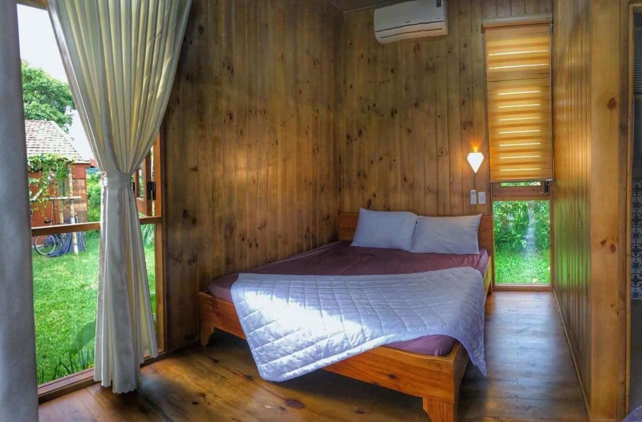 Dugiang Homestay Buôn Ma Thuột Esterno foto